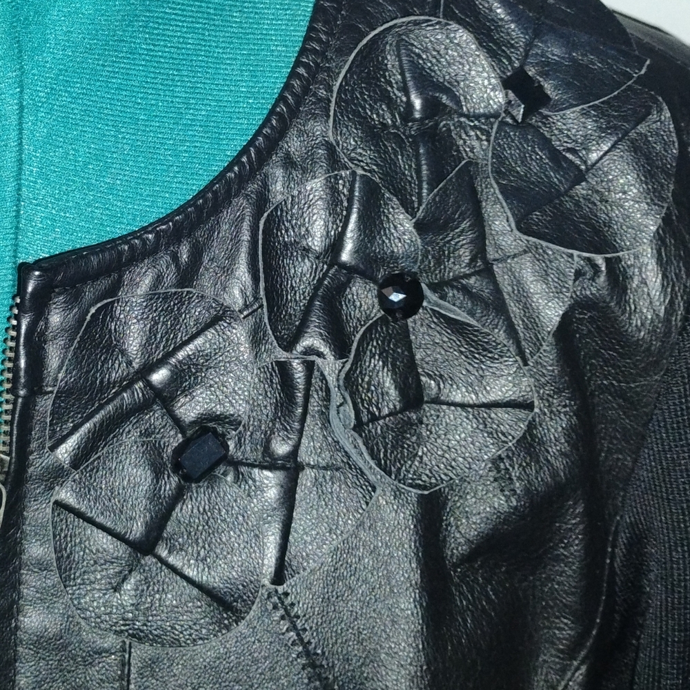 Peter Nygard Elegant Black Leather and Knit Jacket with Floral Design Sz L - Picture 6 of 13